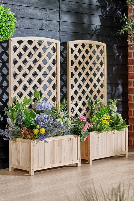 GATES, TRELLIS PERGOLAS, BORDERS, LANDSCAPING