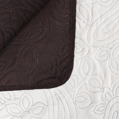 vidaXL Quilt | Cream and brown | Microfiber with pp cotton filling | 220x240cm