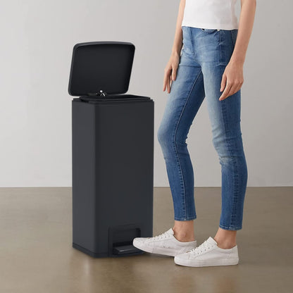 vidaXL Dustbin with Pedal Anti-fingerprint 30L Black Stainless Steel