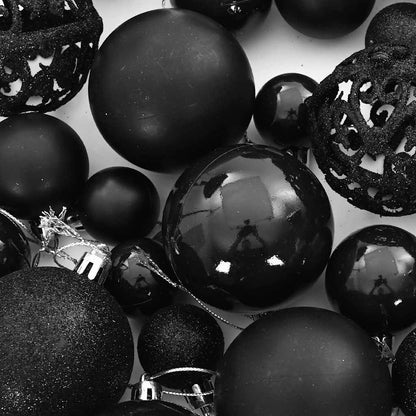 vidaXL 111 Piece Christmas Bauble Set Black Polystyrene