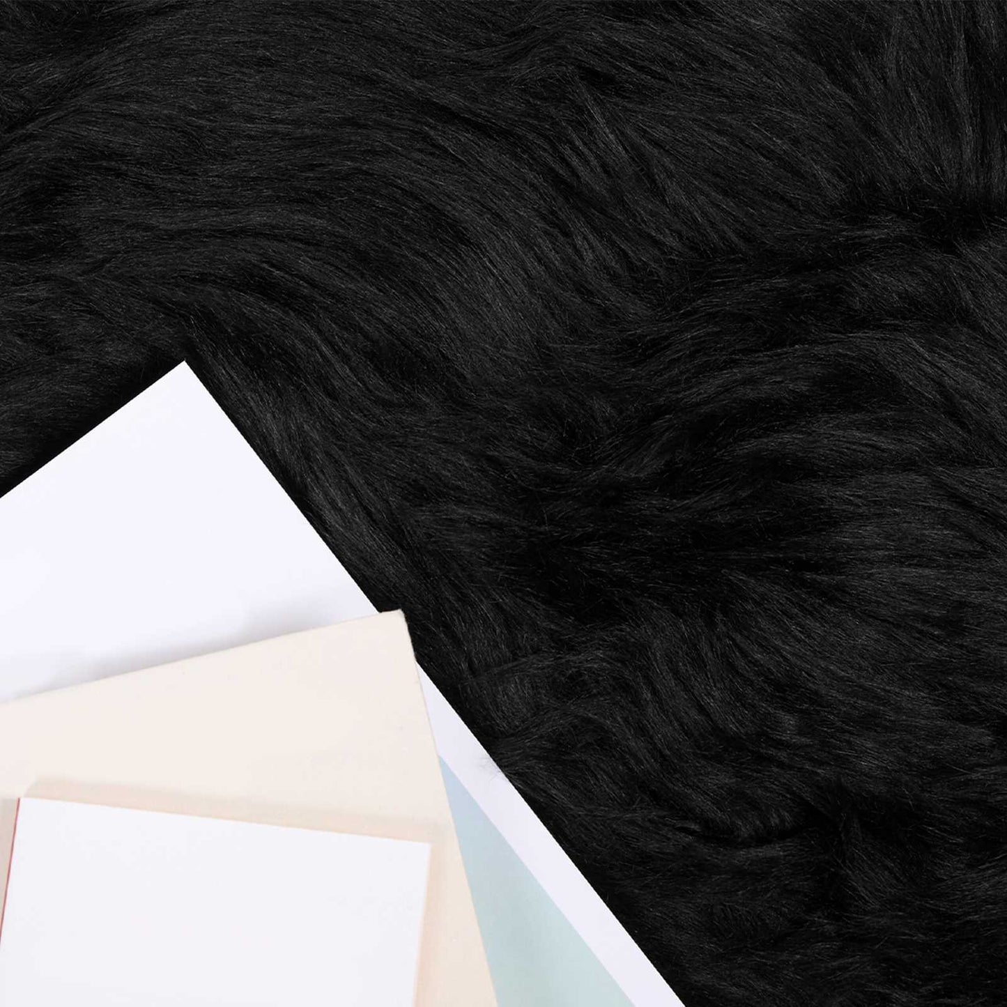 vidaXL Faux Sheepskin Rug TAFALLA Black Ø 200 cm Polyester