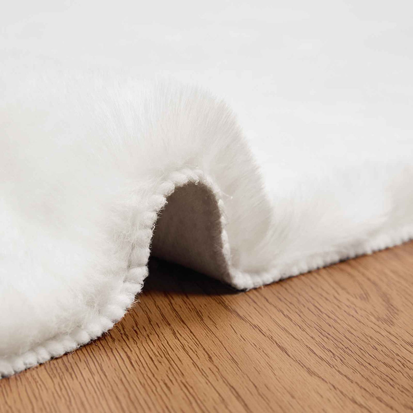 vidaXL Anti-Slip Faux Rabbit Fur Rug OLITE White 160 x 230 cm