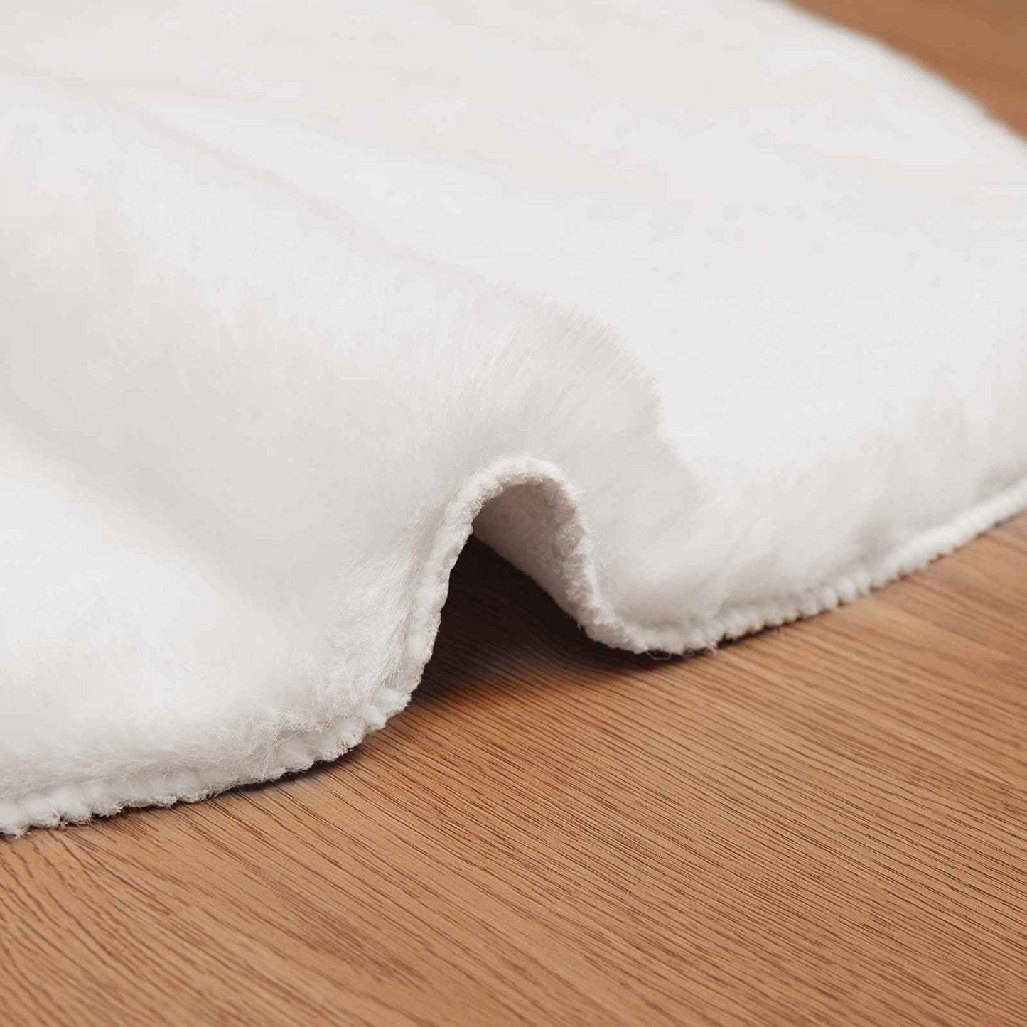 vidaXL Anti-Slip Faux Rabbit Fur Rug OLITE White 60 x 90 cm Polyester
