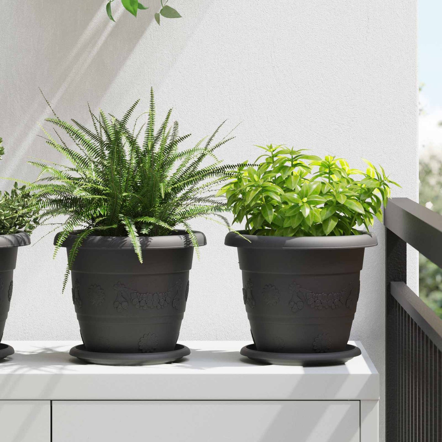 vidaXL Plant Pots 24 pcs Black Ø 22 x 18 cm Plastic
