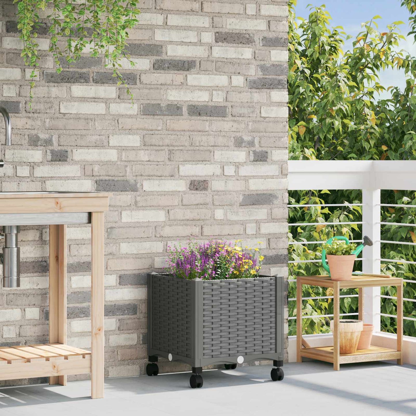 vidaXL Garden Planter with Wheels Light Grey 40 x 40 x 48 cm PP