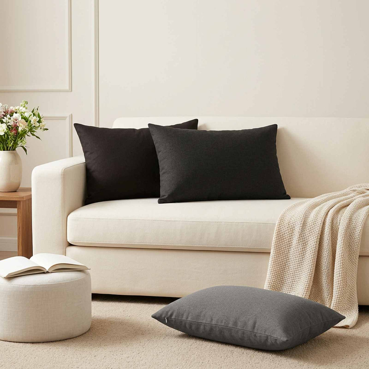 vidaXL Throw Pillow 2 pcs HEERLEN Black 50 x 75 cm Fabric