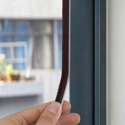 vidaXL Self-Adhesive Door Brush Seal 5 m PP Brown