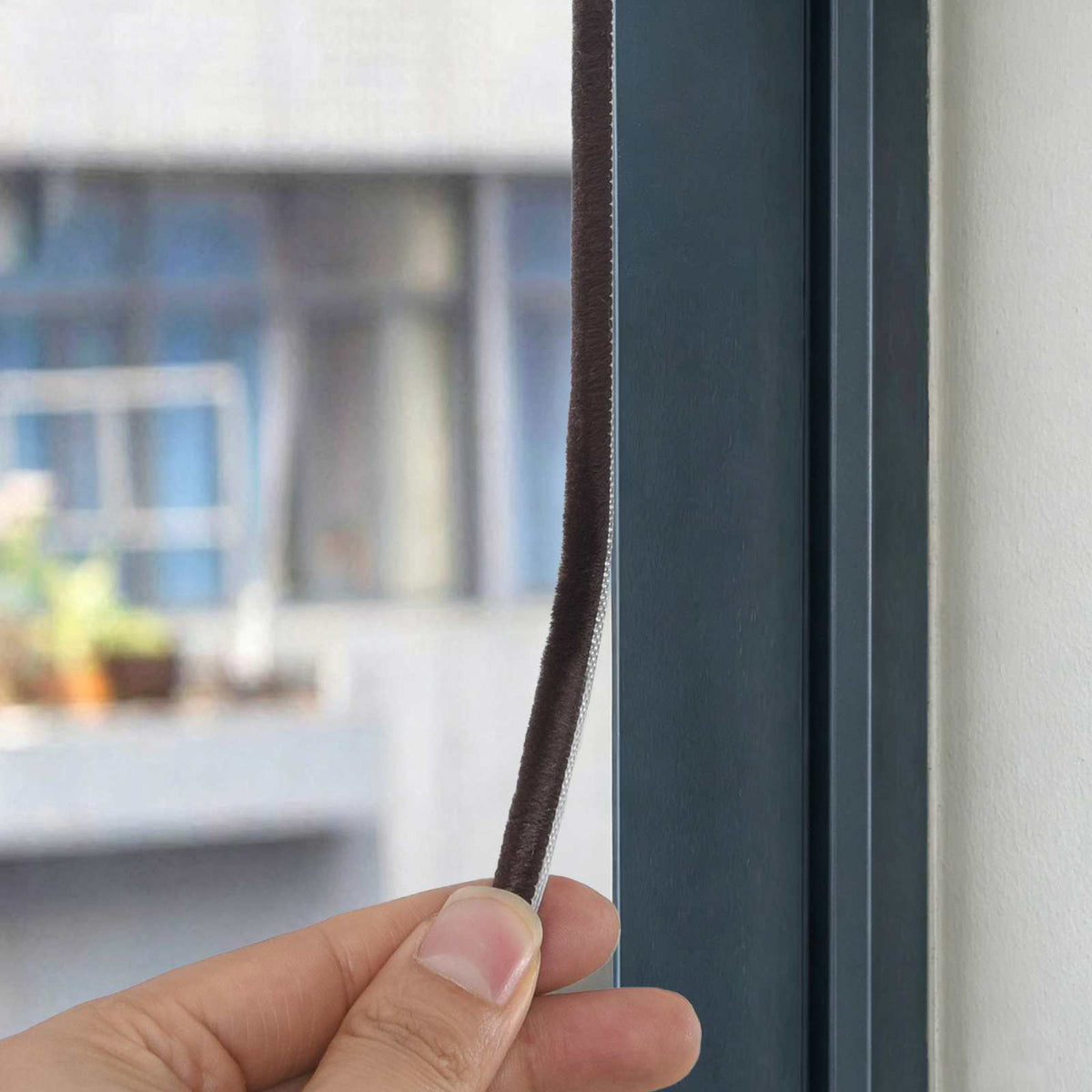 vidaXL Self-Adhesive Door Brush Seal 25 m PP Brown