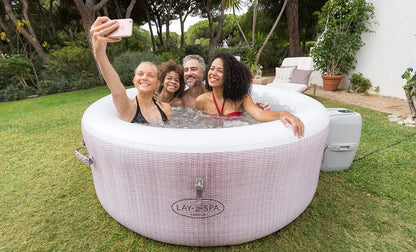 LAY-Z-SPA CANCUN AIRJET HOT TUB