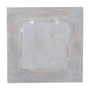 Leonardo Mirror